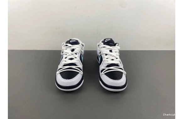 Dunk Low  Nike FD9064-011 Reverse Panda 1026